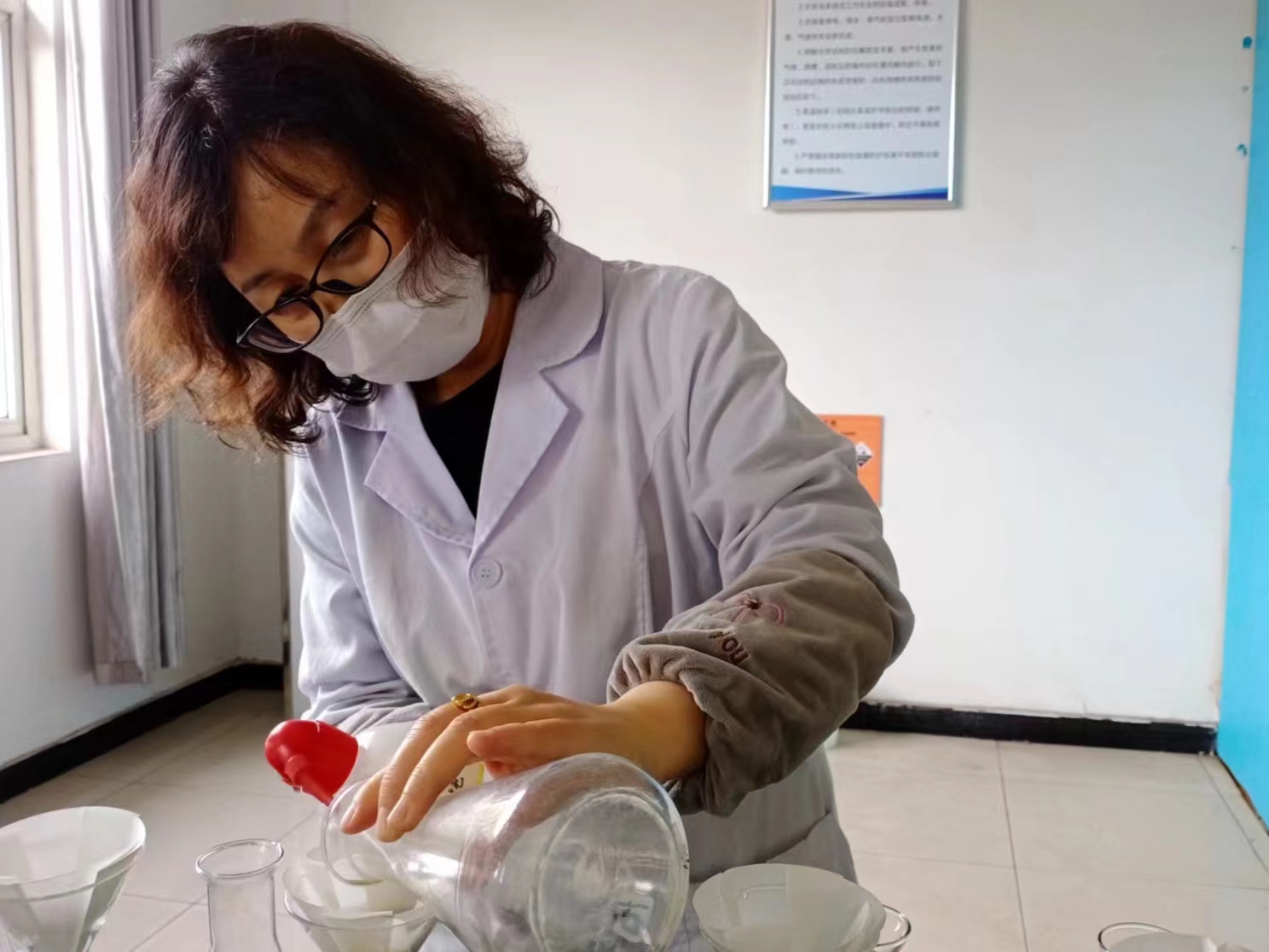 踔厲奮發，抒寫屬于檢化驗人的美麗華章