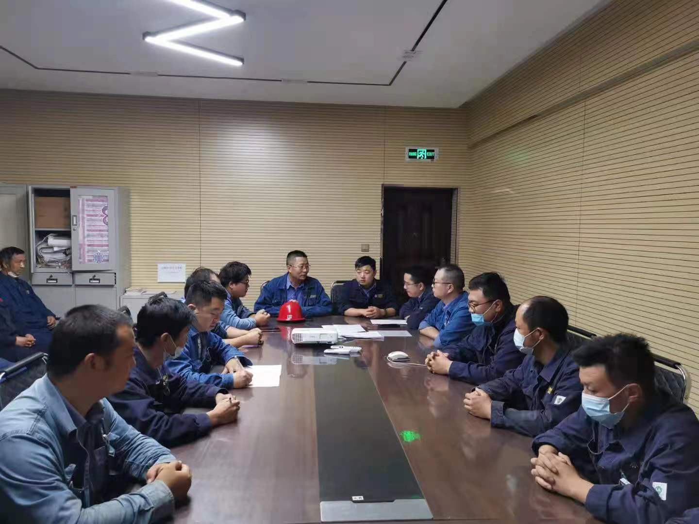 咬定改革不放松，“破壁壘““換新顏”