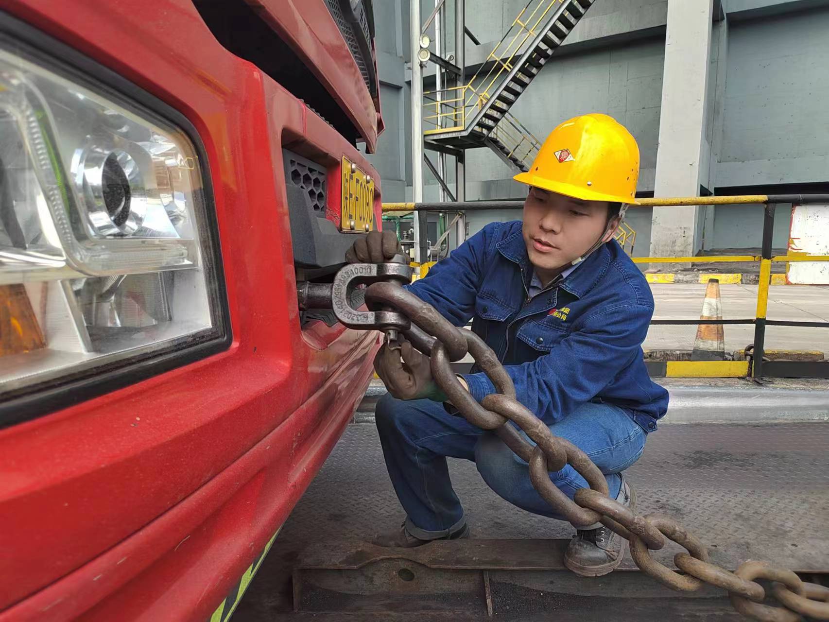 “以小見(jiàn)大”  看“金牌”班長(zhǎng)的奮進(jìn)之路 “以小見(jiàn)大”  看“金牌”班長(zhǎng)的奮進(jìn)之路