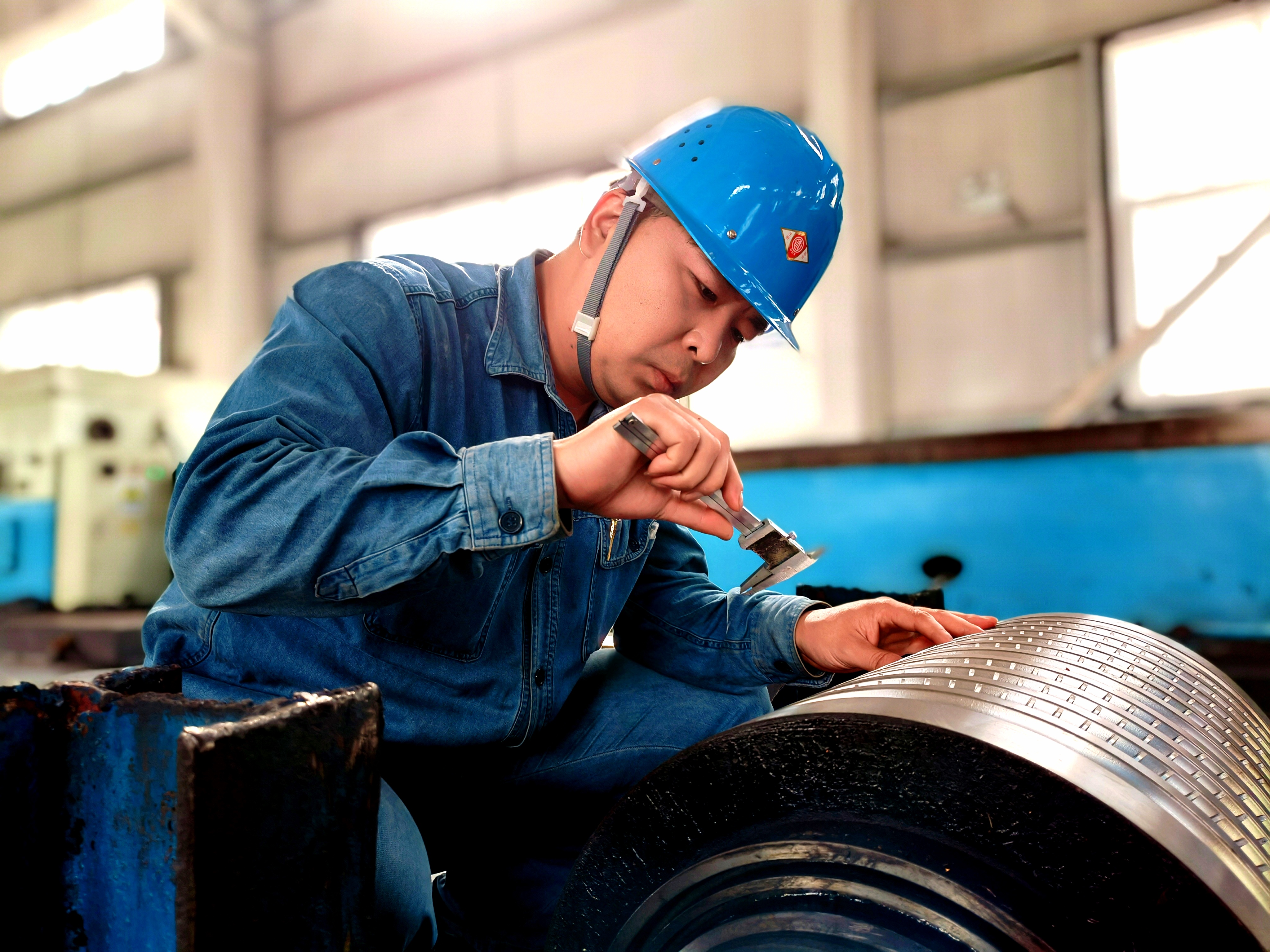 融入中心  “紅色引擎”積聚澎湃動能 融入中心  “紅色引擎”積聚澎湃動能
