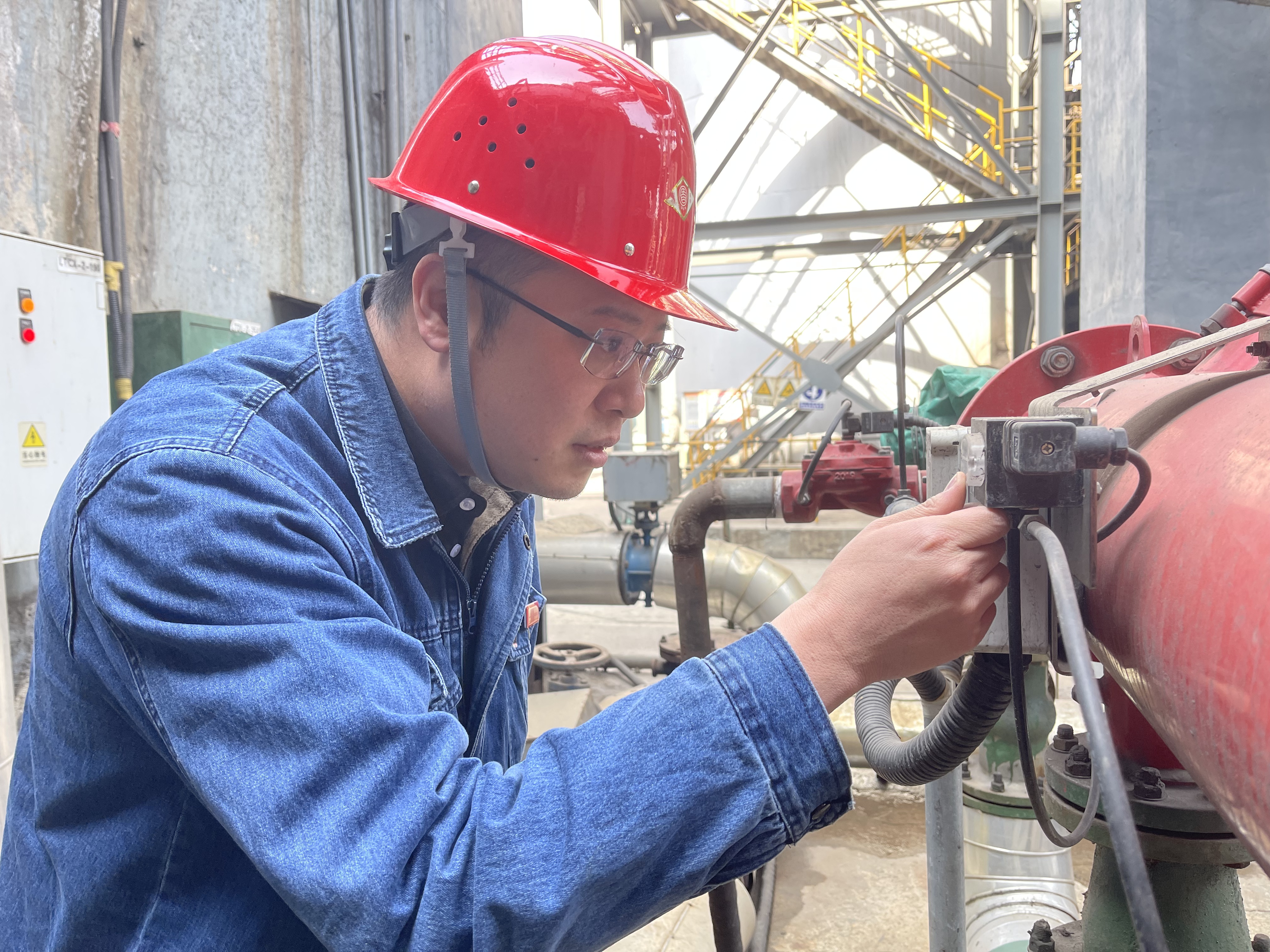 以“嚴(yán)細(xì)實(shí)精”四字工作法，護(hù)航鐵前安全生產(chǎn)